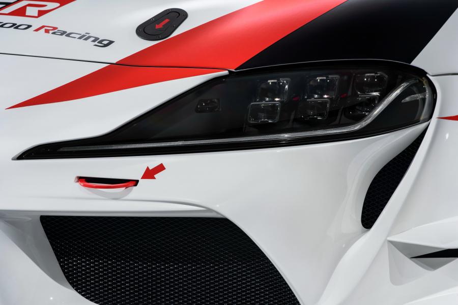 Детали экстерьера Toyota GR Supra Racing Concept 2018 года  (фото 23 из 36)